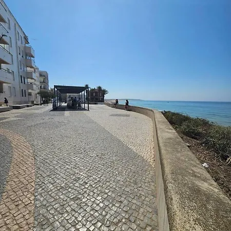 Tomasoni Summer House * Armação de Pêra